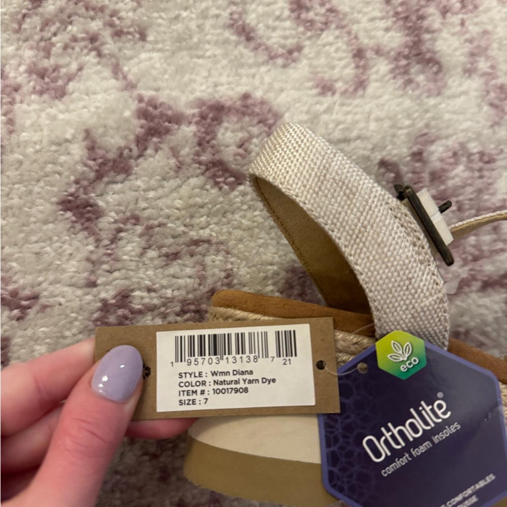 TOMS Women's Tan Platform Sandals - Picture 2 of 3